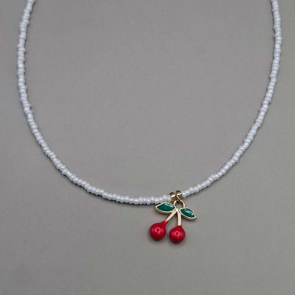 گردنبند گیلاس منجوق سفید