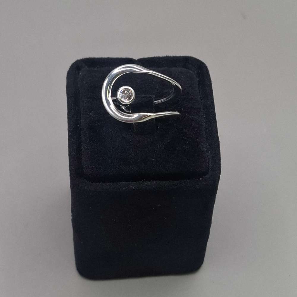 انگشتر نقره ای تک نگین دفورمه
