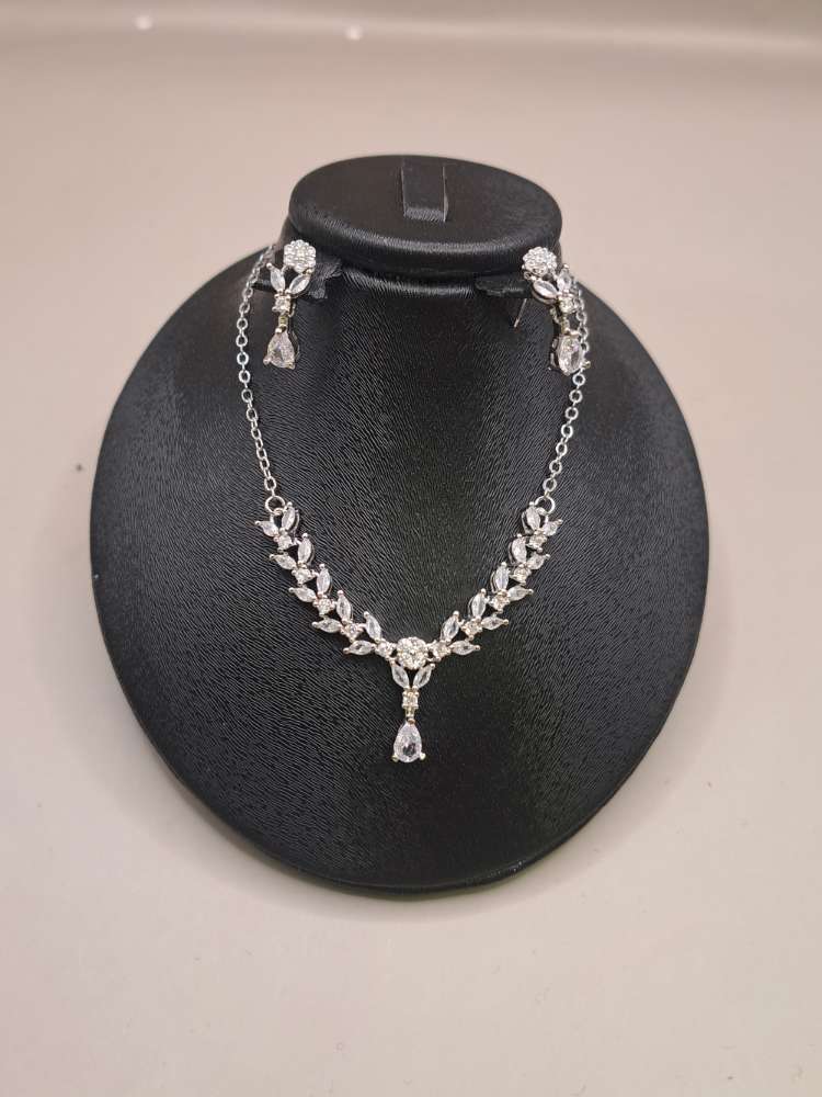 نیم ست طرح جواهر گل و برگ