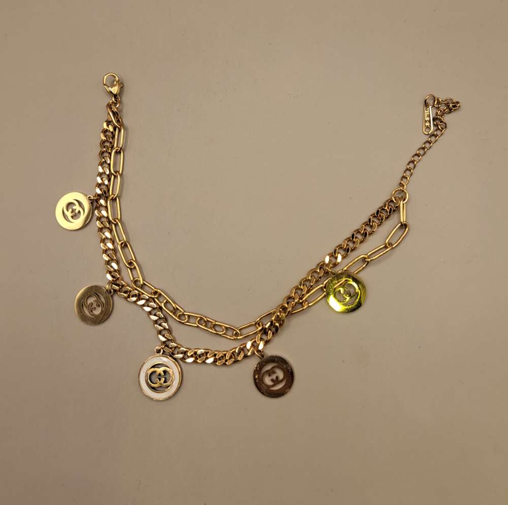 دستبند دولاین طرح chanel