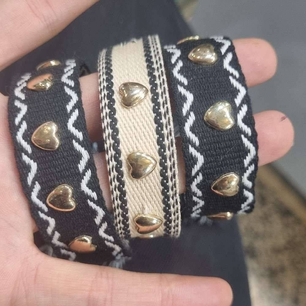 دستبند پارچه ای